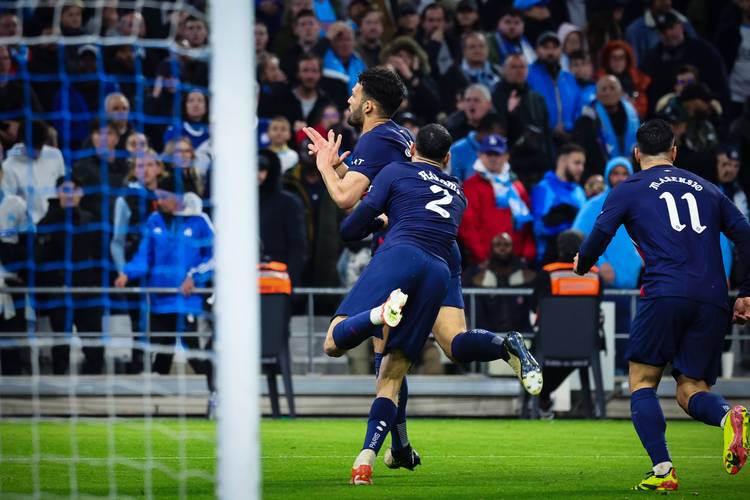 获中乙最佳球员，费尔南多：感谢申花的培养，感谢恒宸的舞台（荣膺中乙最佳，费尔南多致谢申花栽培与恒宸舞台）