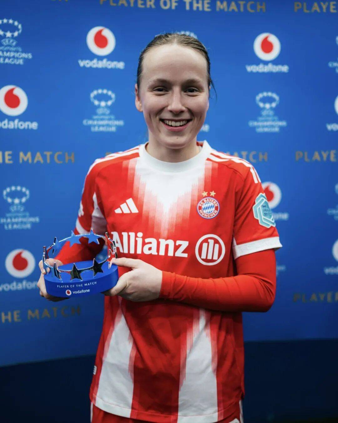 官方：马塔拉佐出任皇家社会主帅，合同签至2026／27赛季（皇家社会官宣马塔拉佐出任主教练，签约至2026／27赛季）