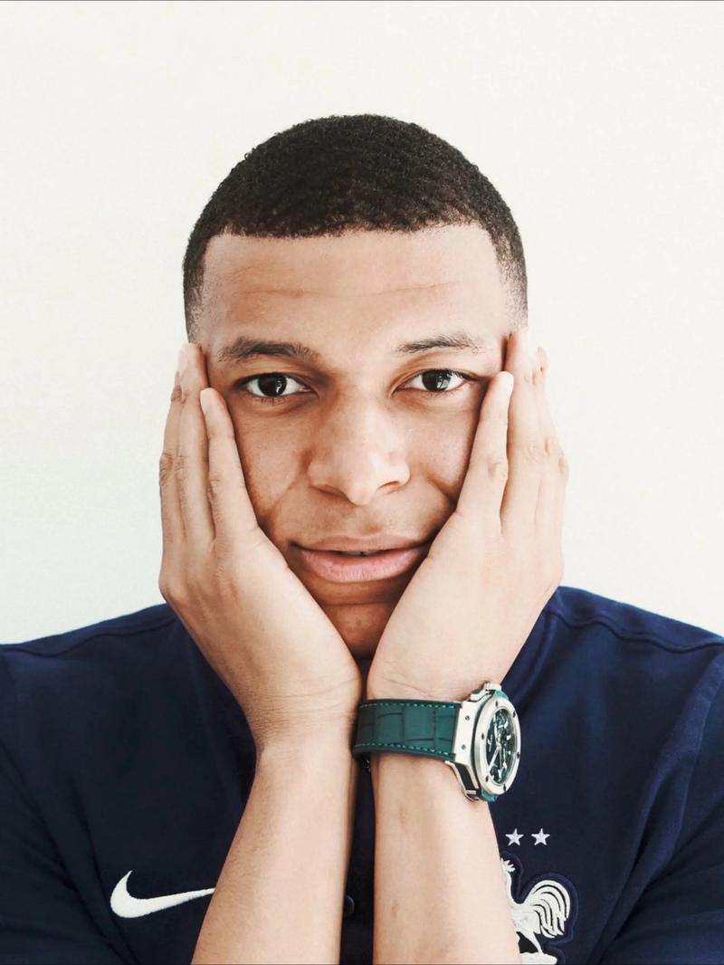 博阿斯：当选波尔图主席是我的宿命；英超中游球队像金融工具（博阿斯称接任波尔图主席是天命：英超中游俱乐部更像金融工具）