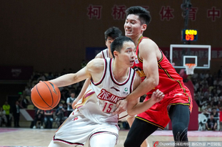 IFFHS年度最佳教练：恩里克第一，马雷斯卡、弗里克分列二三（IFFHS年度最佳教练评选：恩里克夺魁，马雷斯卡与弗里克分获亚季军）