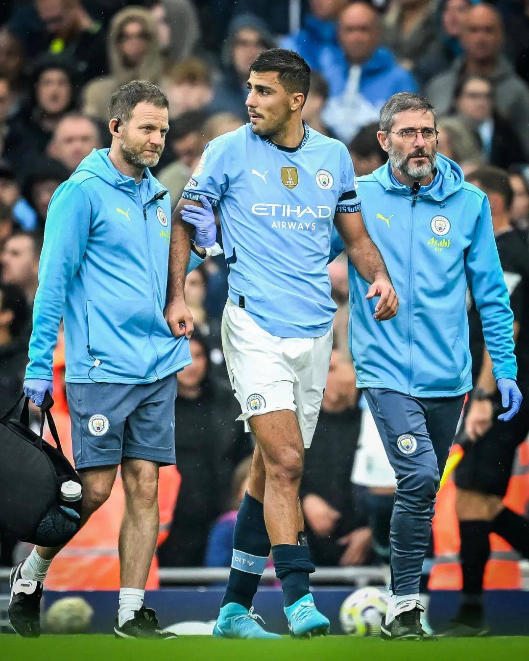 巴萨主席候选人：若我当选会全力带梅西回家，解巴萨财务困境（巴萨主席候选人：当选将全力促成梅西回归，助俱乐部走出财务危机）