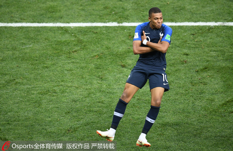 广东男篮主场负于山西，失误频繁，磨合不足，首战失利，需加强调整。（广东男篮主场不敌山西，失误过多磨合不畅，开门黑亟待调整）