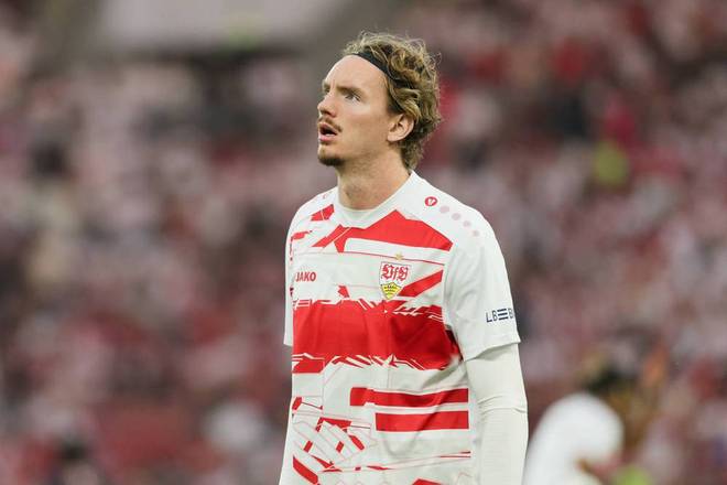 太阳报：C罗日收入48.8万英镑，与摩根采访时戴的手表值110万英镑（太阳报：C罗日薪48.8万英镑，摩根专访所戴腕表价值110万英镑）