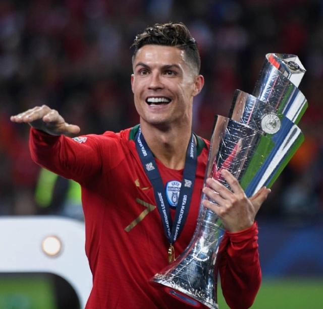 半场战报：国安2-0亚泰，塞尔吉尼奥破旧主，法比奥点射（半场：国安2-0领先亚泰，塞尔吉尼奥反戈旧主，法比奥点球命中）