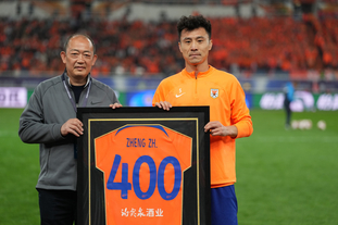 于帕：尤其感谢孔帕尼对我的指导；已经克服注意力不集中问题（于帕：特别感谢孔帕尼指导，注意力不集中已克服）