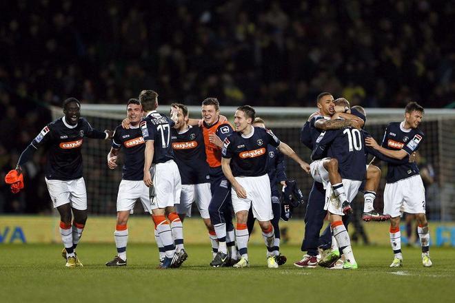 马刺vs掘金裁判报告：漏吹最后1.6秒巴恩斯对穆雷三分犯规（马刺战掘金裁判报告：末1.6秒漏判，穆雷三分出手遭巴恩斯犯规）